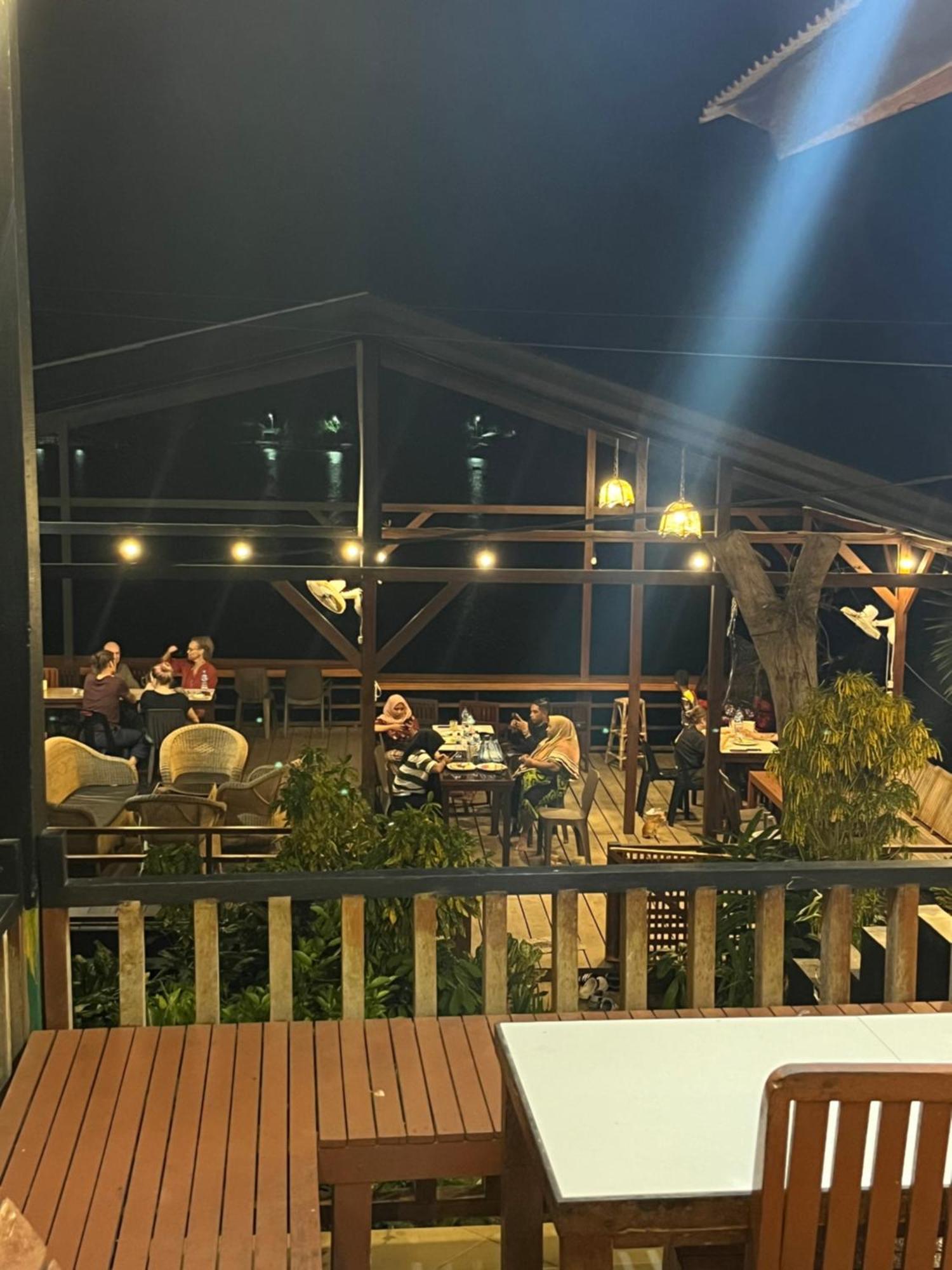 Olala Bungalows And Restaurant Sabang  Luaran gambar